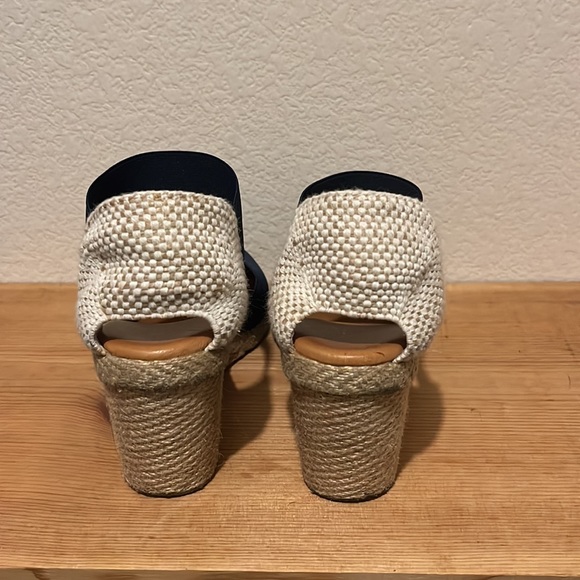 Anouka Espadrille Wedge - Andre Assous - Picture 2 of 5